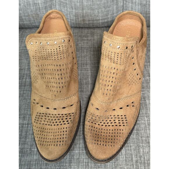 Maurice’s Ankle Boot Woman’s Size 6.5 Tan Brown Studded Block Heel - Picture 1 of 7